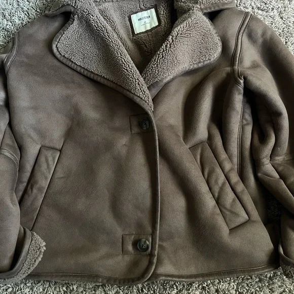 Hollister Sherpa Lined Faux Brown Suede Jacket - Picture 2 of 6